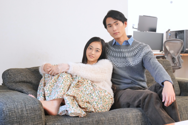 四国中央市で行われる婚活パーティーのお見合いで出会った二人が、結婚したイメージ画像